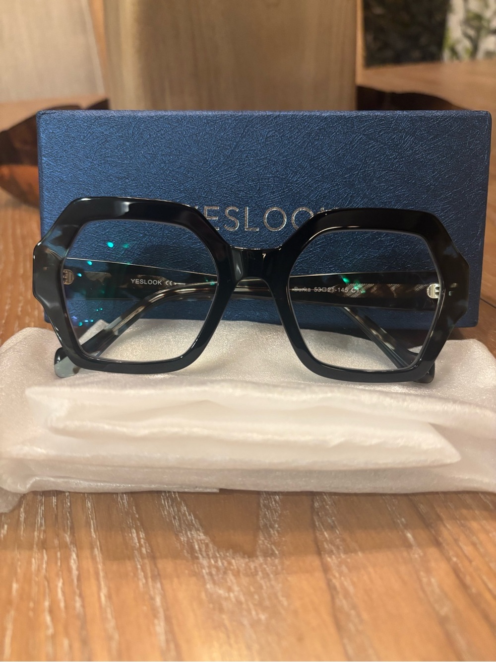 Yesglasses Burka Women's Hexagonal Tortoiseshell Black/Teal 2.0 Reading glasses